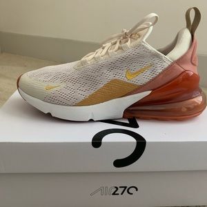 Nike 270!